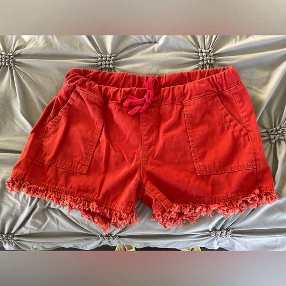 Woman’s elastic waist denim shorts - Picture 1 of 2